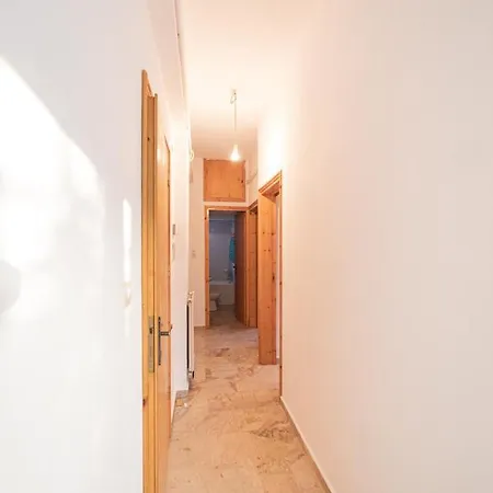 Olive Elaionas 公寓 *